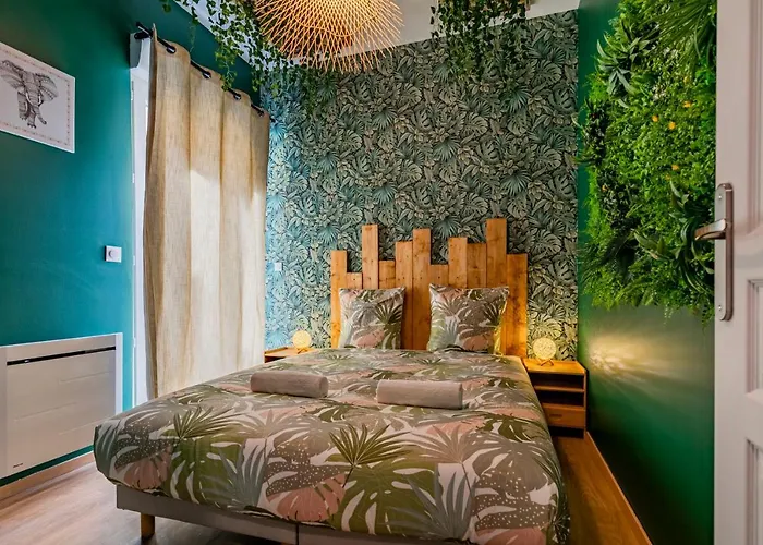 Appartement Jungle - Libourne Centre - 4 Pers - Sauna - Netflix